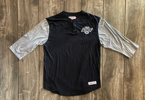 Mitchell & Ness 2015 LA Kings NHL Vintage Hockey 2 Button Henley Shirt Men's XL Cover