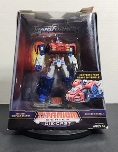 Transformers Titanuim Series Die•cast - Optimus Prime  - Bild 1 von 10