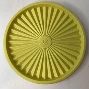 VTG TUPPERWARE 808-6 SERVALIER Lid yellow  Harvest Gold 6.5 in. 6-1/2 " - Picture 1 of 3