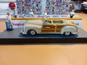 1:43 Scale Diecast Collectible Cars Chrysler Convertible - Picture 1 of 7