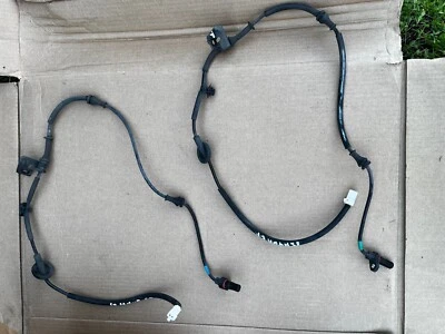 Hyundai Veloster 2012-2016 1,6 L trasero izquierdo y derecho ABS sensores de velocidad OEM Foto 1 de 4