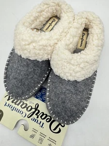 DEARFOAMS Nyla fur lined women's moccasin slippers Memory Foam Size 5-6 GRAY - Picture 1 of 8