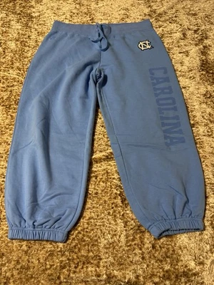 Pantalones activos Colosseum North Carolina Tarheels Athletics para mujer Foto 1 de 4