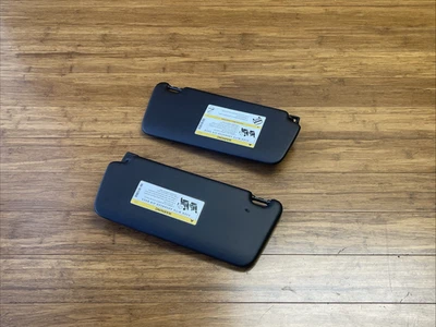 Juego de 2 parasoles delanteros izquierdo y derecho Mercedes GLA 250 X156 2014-2020 OEM *NOTA* Foto 1 de 4