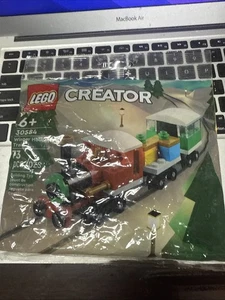 LEGO CREATOR: Winter Holiday Train Polybag #30584 New Sealed - Picture 1 of 2
