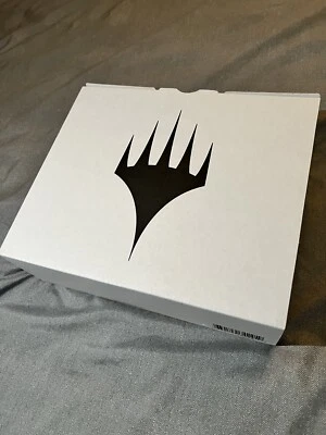 MTG SDCC 2015 PLANESWALKER  Black Set In Box Complete WITH SEALED BOOK **NIB** - Image 1 of 4