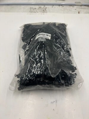 Bag of 100-Universal Light Stake Walkway Christmas Light Clip, C7/C9 Base - Изображение 1 из 4