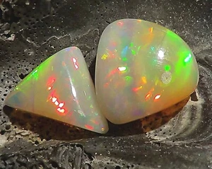 22,7ct. Gorgeous Gem Welo Opal Set Rot-Gold-Grün Video Flashfire-Opals - Picture 1 of 10