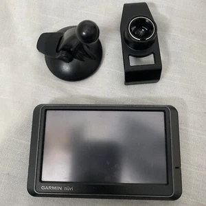 Garmin Nuvi 205w - Picture 1 of 6