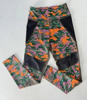 ZUMBA 高腰面板讨人喜欢紧身裤 Zumba 穿辛辣尺寸小号部落 — 第 1/4 张图片