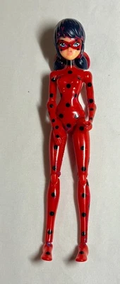 Miraculous: Tales of Ladybug & Cat Noir - Figura de acción posable de 5,5" Foto 1 de 2