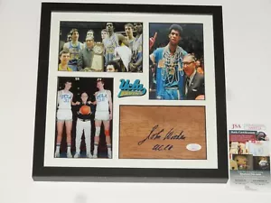 JOHN WOODEN SIGNED 12X12 FRAMED FLOORBOARD COLLAGE UCLA BRUINS HOF JSA COA - Picture 1 of 2