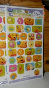 WINNIE THE POOH 1er Cumpleaños Fiesta PAQUETE de 2 Hojas PEGATINAS* Nuevo SELLO - Imagen 1 de 1