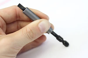 Broca de alimentación ranurada Uffy con funda buscador (4,9 mm x 3-3/4") M-320X - Imagen 1 de 1