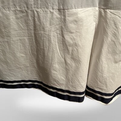 Юбка для детской кроватки Pottery Barn N белые синие полосы - Изображение 1 из 4