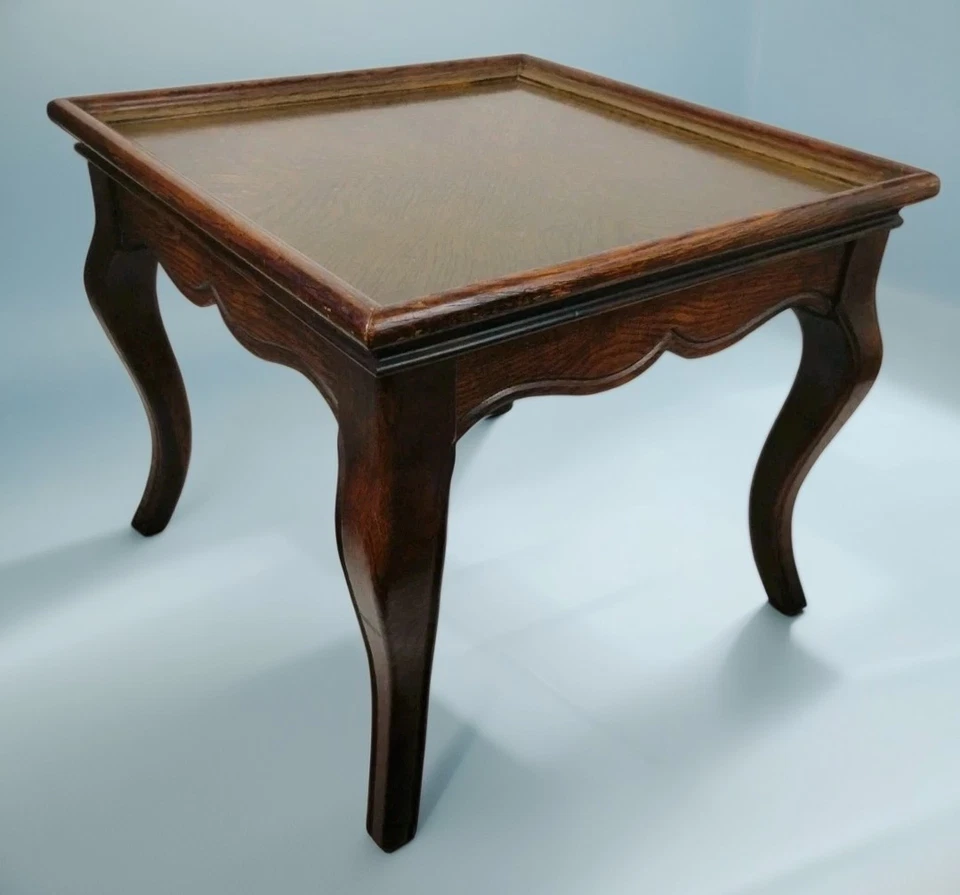 Mesa de madera provenzal francesa cuadrada baja lateral/té/planta patas descapotables roble burl Foto 1 de 4