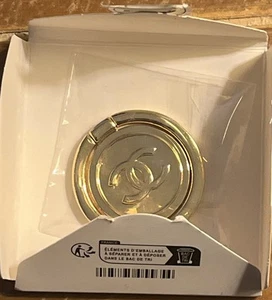 CHANEL Beaute Gold Phone Finger Ring Holder VIP Gift Accessory NEW (Open Box) - Photo 1 sur 5