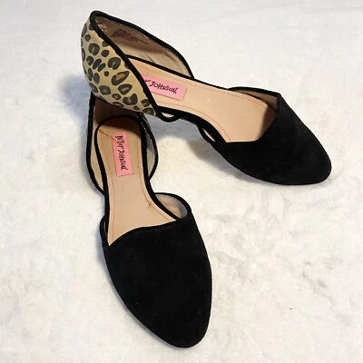 Zapatos planos Betsey Johnson negros de gamuza animal leopardo sin cordones COCOH talla 6  Foto 1 de 4