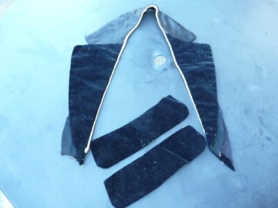 col ancien en velours avec sa paire de manchettes - Photo 1/4