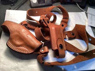 DeSantis New York Undercover shoulder holster Walther PPK-PPK/S 380-32-22 Lined - Image 1 of 4