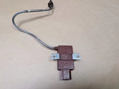 Sensor de temperatura de los gases de escape EGT 078919529E OEM AUDI S4 B5 2.7 BI TURBO Foto 1 de 4