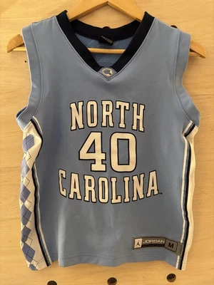 Camiseta UNC - Nike Team Sports Talla Mediana 12/14 Foto 1 de 3