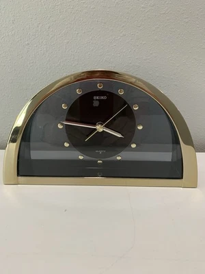 Vintage  Seiko  Quartz Half Moon Gold Tone Black Dial Mantle Clock QQZ137G - Image 1 of 4