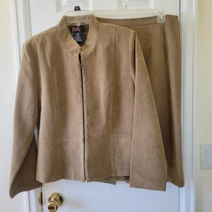 R&K Originals Skirt Suit Tan Size 14 Longsleeve Zip-Up Elastic Waist - Picture 1 of 16