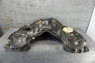 Fuel Gas Reservoir Tank Assembly Mercedes W166 Gle63 Ml63 Amg oem - Imagem 1 de 4