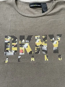 DKNY Ladies T-shirt Size XS - Picture 1 of 5