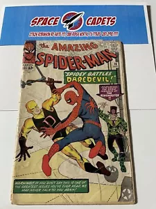 Amazing Spider-Man #16 Daredevil Crossover Copertina Staccata Marvel Comic - Foto 1 di 3