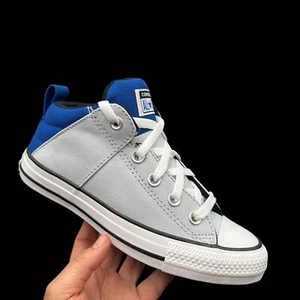 Converse Chuck Taylor All Star Youth Boys Mid Top Shoe Size 4-5 Light/Royal Blue - Picture 1 of 16