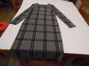 LADIES , M&Co , SIZE 10 , GREY , SOFT KNIT , LONG SLEEVE , STRAIGHT DRESS . - Picture 1 of 3