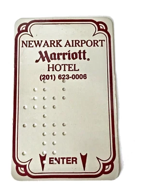 Tarjeta llave de hotel Newark Airport NJ Marriott plateada granate #730 tarjeta de habitación de colección Foto 1 de 2