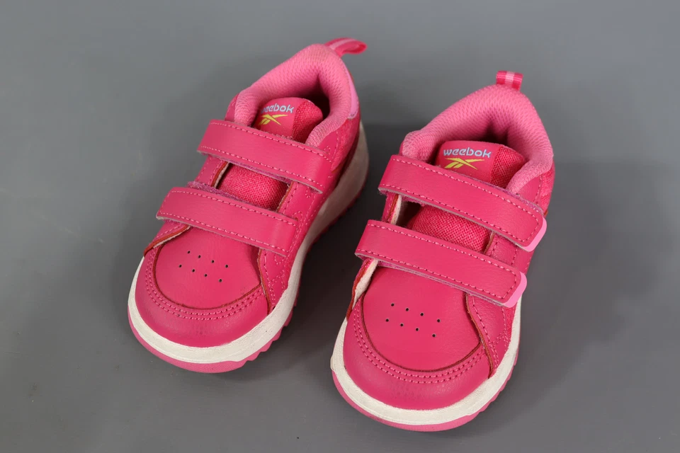 Zapatillas informales Reebok con cierre bajo Weebok para niñas pequeñas talla 5 Foto 1 de 4