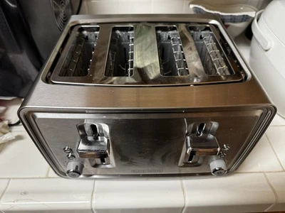 BLACK+DECKER 4 Slice Toaster Stainless Steel USED - TESTED! - Image 1 of 2