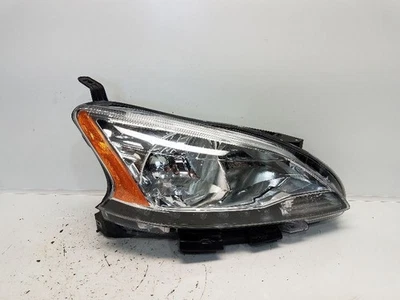 Faro derecho pasajero Nissan Sentra (sedán) 2013-15 - halógeno con detalles LED Foto 1 de 4