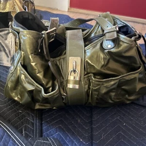 Petote Hund Katze Designer Tasche grün Trage Medium Lackleder - Bild 1 von 12