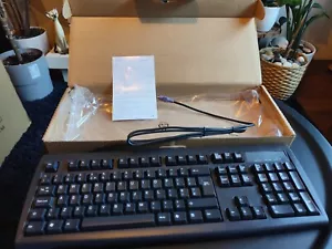 Chicony KB-2976 Wired Keyboard QWERTY Retro Classic BNIB FREE UK POSTAGE - Picture 1 of 3