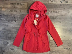 CHAQUETA FAR FACE PRIMROSE - RESISTENTE A LA DUCHA - ROJO ESCARLATA - REINO UNIDO 6 - EUR 34 - NUEVA CON ETIQUETAS - Imagen 1 de 8