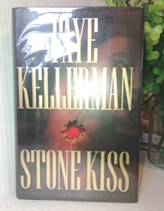 Stone Kiss Faye Kellerman SIGNED 1st Edition 2002 (#2) - Foto 1 di 4