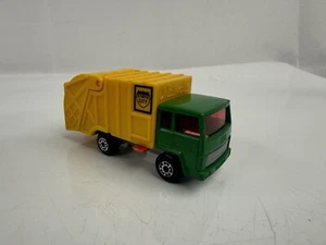 No. 36 MATCHBOX SUPERFAST Refuse Disposal Truck Colectomatic GREEN/YELLOW 1979 - Picture 1 of 12