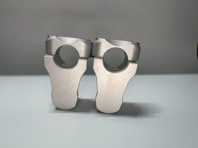 Honda CTX1300 - Barra de 1 1/8" - Elevación de 2" - Elevador de barra pivotante Foto 1 de 4