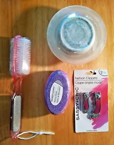 Sassy Chic Fashion Nail Clippers 2 Pack & Pumice Stone Brush & Body Bar w/ Dish - Picture 1 of 7