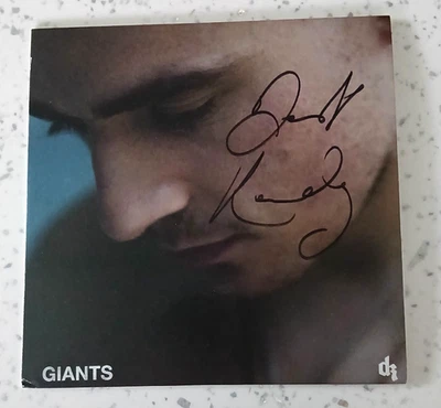 DERMOT KENNEDY - Giants - SIGNED Autographed.   CD - Bild 1 von 2