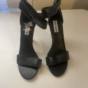 STEVE MADDEN Women's black strappy High Heels Sz 9 - Afbeelding 1 van 10