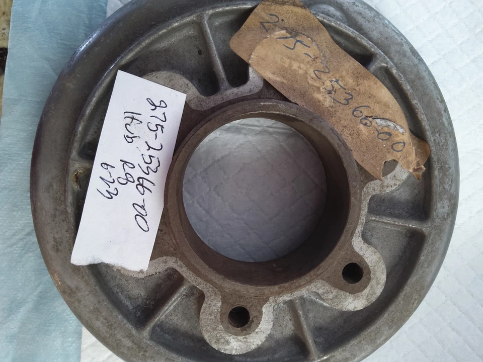 68 Yamaha YCS1 OEM rueda trasera piñón buje 174-25366-01-00 R8 Foto 1 de 4