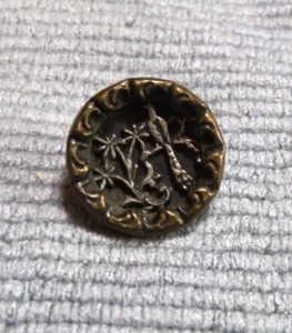 Vintage Antique Metal Picture Button BIRD IN TREE - Picture 1 of 4