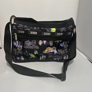 Bolso de hombro LeSportsac X Disney Monsters DE LUJO DIARIO - Imagen 1 de 11