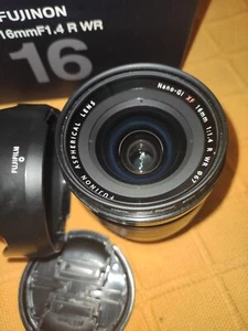 Fujifilm XF16 mm F1.4 R WR 67 mm Objetivo (MonturaX) negro + Filtro UV Hoya pro - Imagen 1 de 6